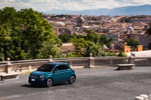 Fiat 500 la Prima 2020 года 
